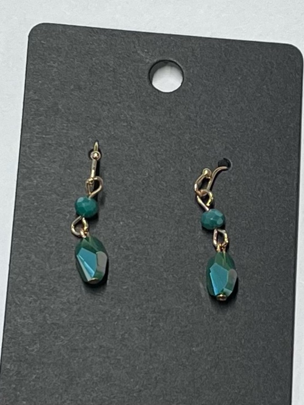 Gold-Tone Green Faceted Drop Earrings - Unbranded
